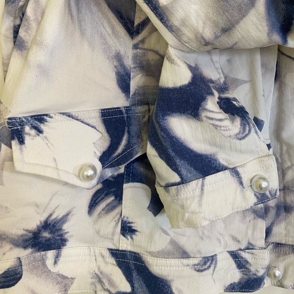 3/$30 Wonderfully floral and lacy. - Picture 2 of 5